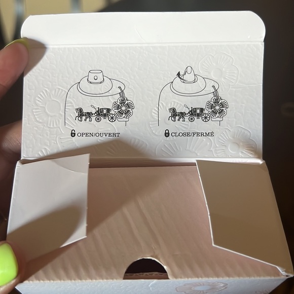 NIB Coach Floral Eau De Parfum 3 fl oz - Picture 4 of 8